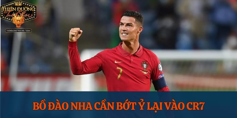 bo-dao-nha-can-bot-y-lai-vao-cristiano-ronaldo